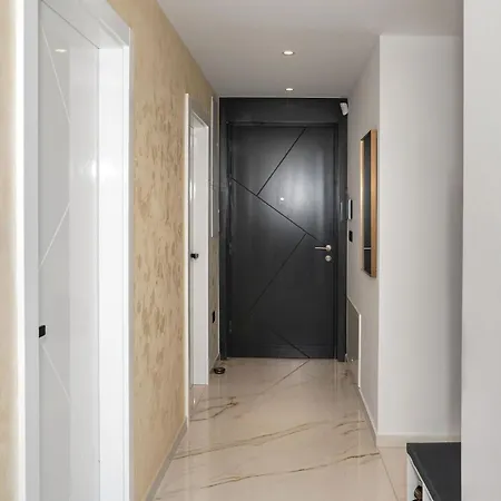 Soni Apartamento Srima