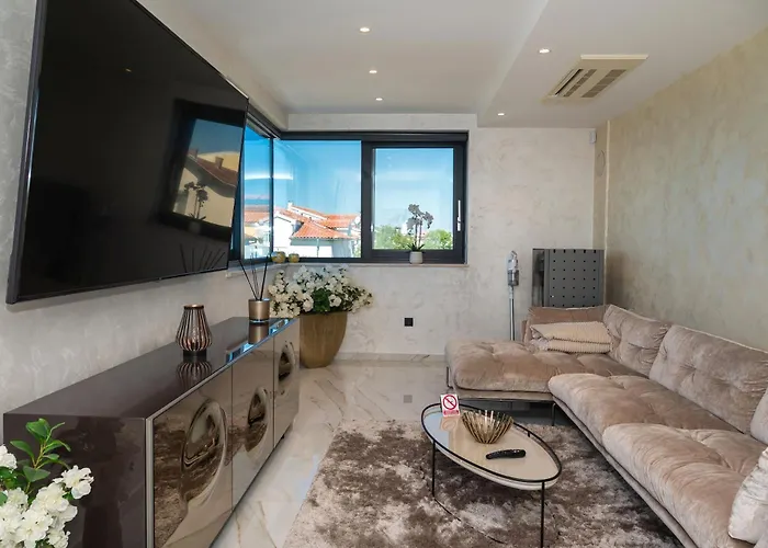 Soni Appartement Srima